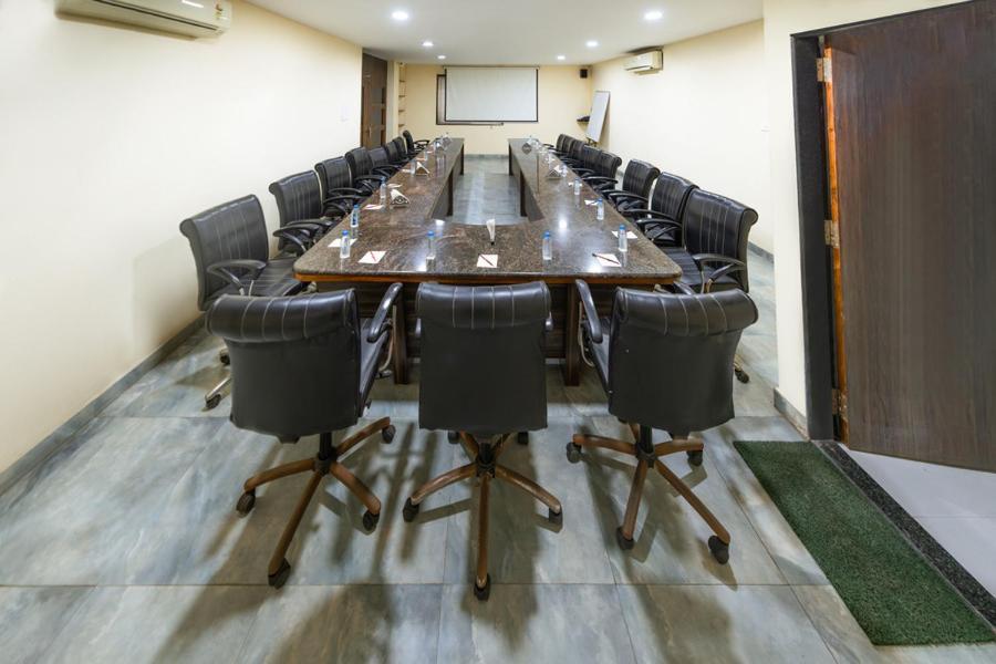 Sheetal International Hotel Rāipur Eksteriør billede